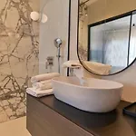 Olive - Five Bedroom With Terrace And Swimming Pool Trogir