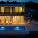 Vila Olive - Five Bedroom With Terrace And Swimming Pool *