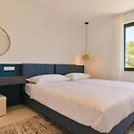 Olive - Five Bedroom With Terrace And Swimming Pool Villa