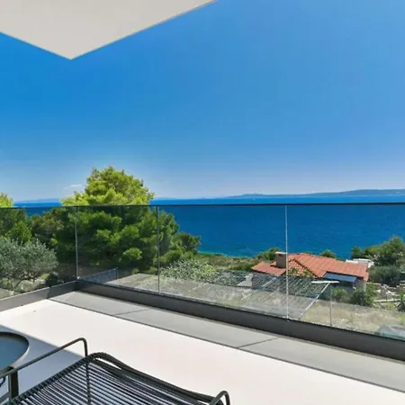 Olive - Five Bedroom With Terrace And Swimming Pool *