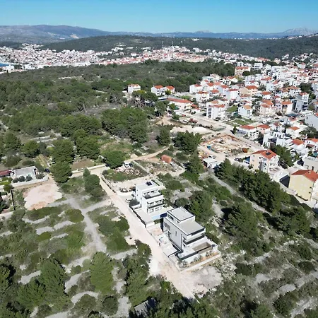 Olive - Five Bedroom With Terrace And Swimming Pool 别墅 特罗吉尔