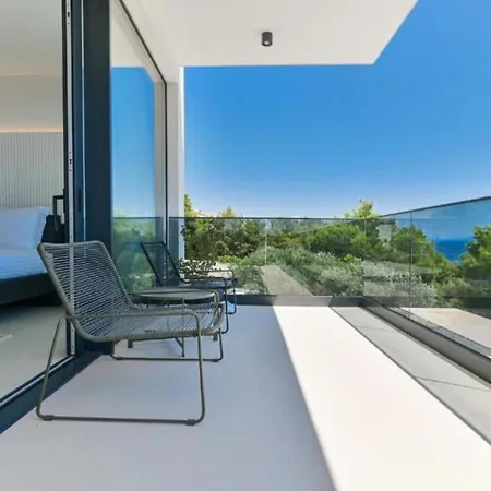 Vila Olive - Five Bedroom With Terrace And Swimming Pool Trogir